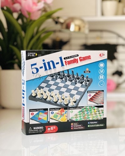 Jeu de société 5 en 1...