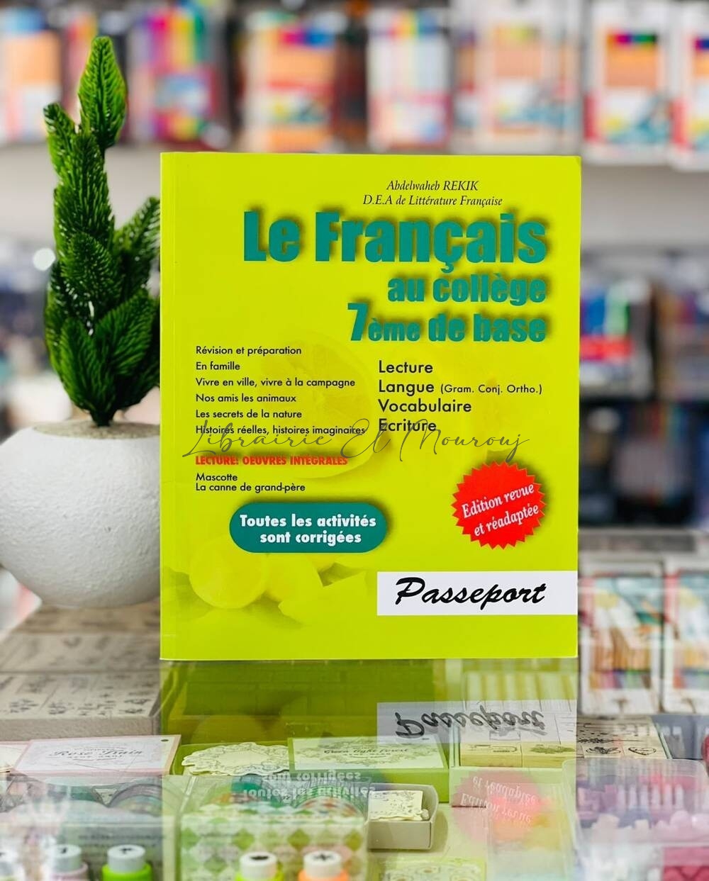 Passport Le Français au Collège 7ème Année | Livre Parascolaire