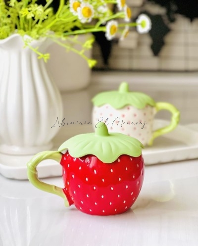 Mug en Céramique avec Couvercle en Forme de Fraise