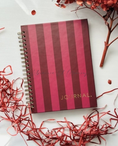 Journal à Spirales  – Rayures Chics Bordeaux & Vieux Rose by Printme
