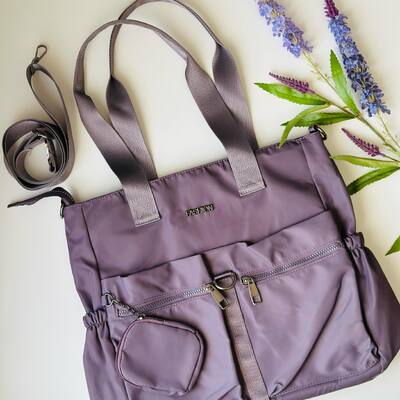Sac bandoulière Multifonctions 🪻
-> Disponible sur notre site web et dans notre boutique 🍬
.
.
.
#totebag #bandoulière #fashionwomen #stylish #unique